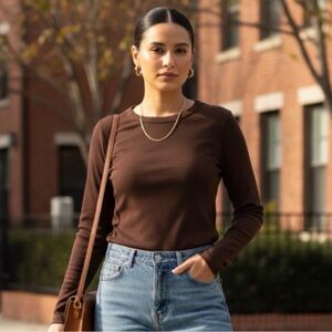 No Boundaries Chocolate Brown Ribbed Long Sleeve Top size S 4-6 Curved Hem Basic